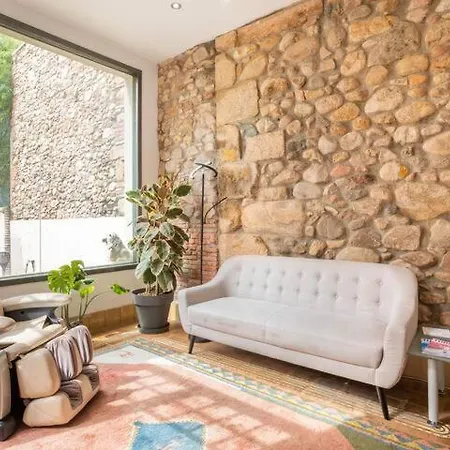 Ca N'arago, Edificio Modernista Del Arquitecto Rafael Maso Homestay Santa Coloma De Farners